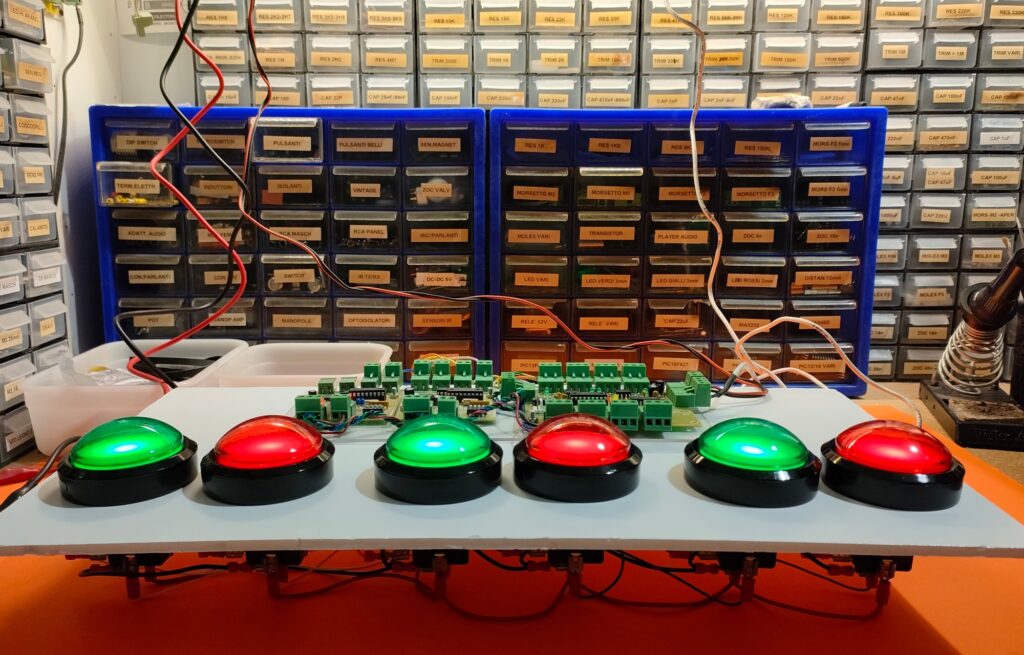 Sviluppo dell'elettronica del PaleoQuiz